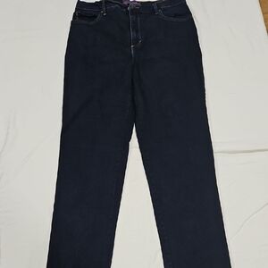 Gloria Vanderbilt Women's Straight Leg Jeans in Black